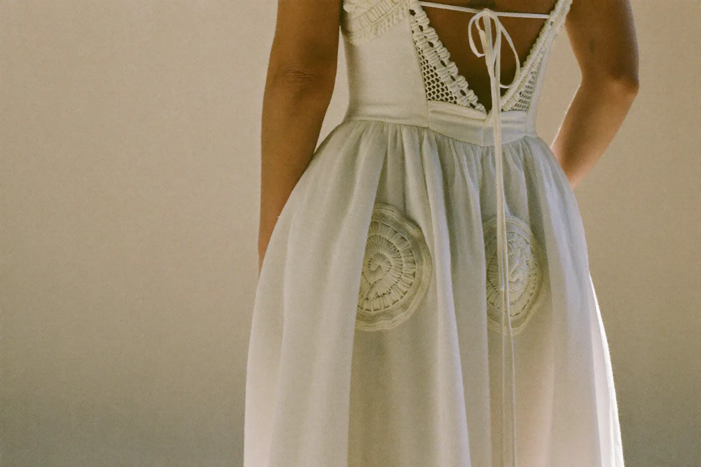 Boho Brautkleid 2026 mit Häkelspitze in weichem Licht